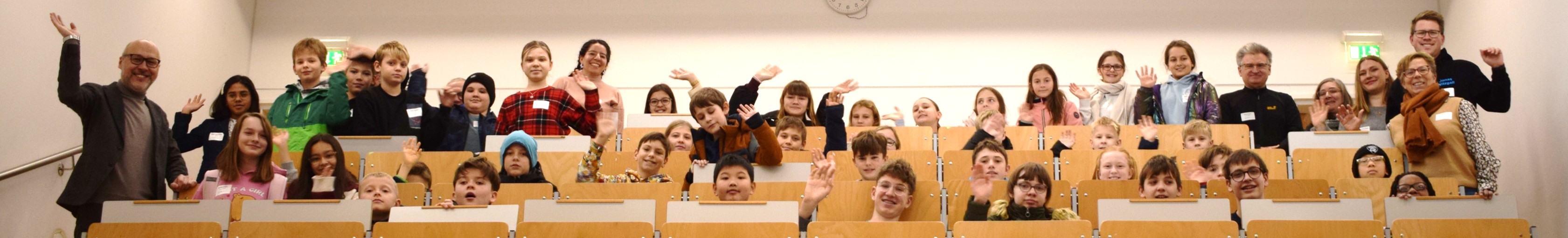 group foto in lecture hall